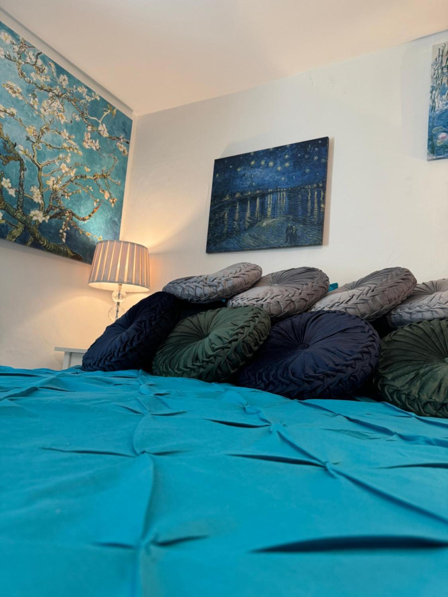 Beautiful Townhouse Next To Royal Victoria Park And Botanical Gardens Within Easy Walking Distance To Bath City Centre Eksteriør bilde