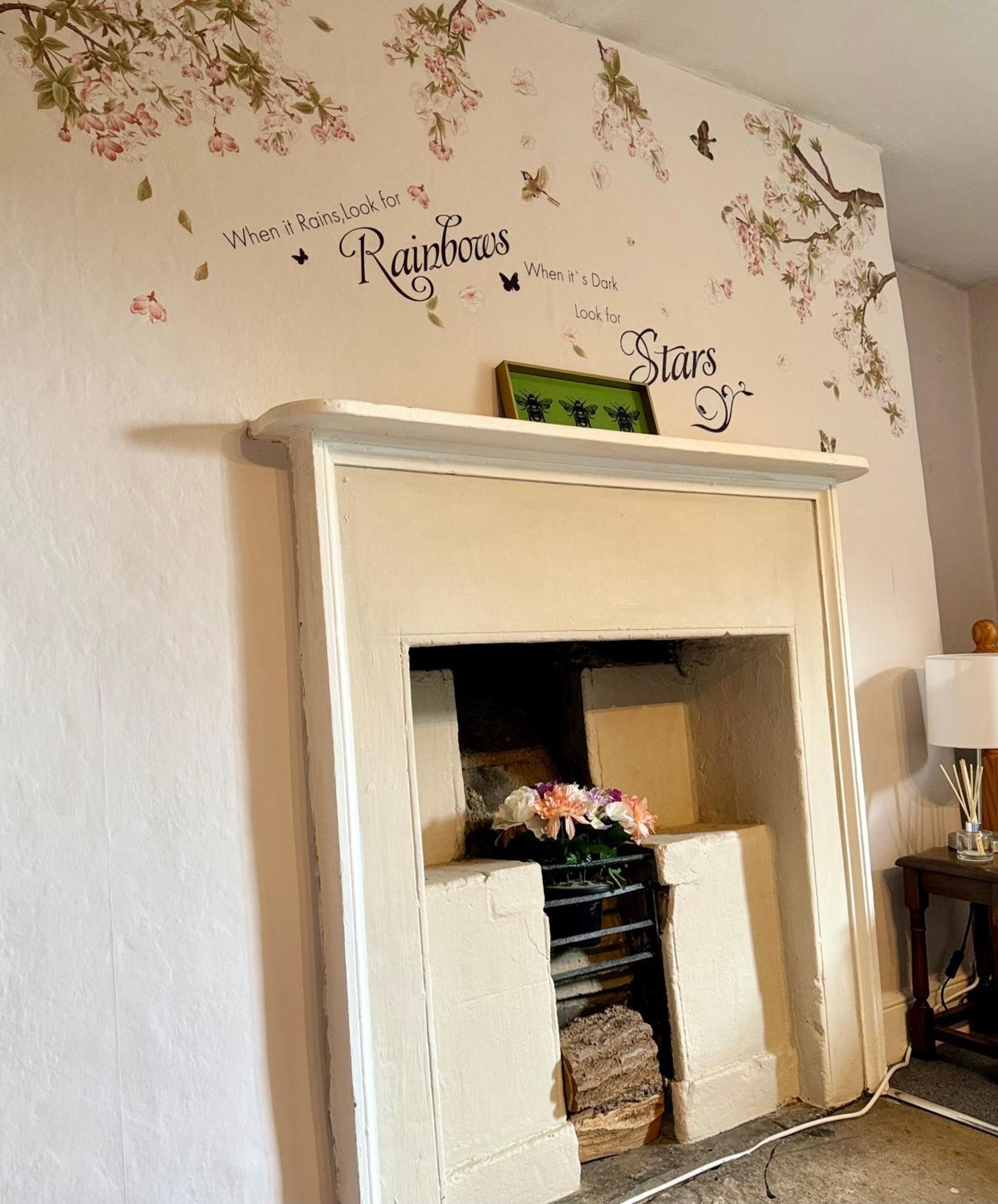 Beautiful Townhouse Next To Royal Victoria Park And Botanical Gardens Within Easy Walking Distance To Bath City Centre Eksteriør bilde