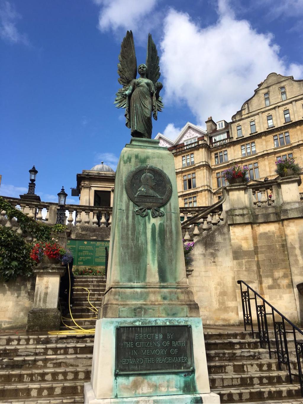 Beautiful Townhouse Next To Royal Victoria Park And Botanical Gardens Within Easy Walking Distance To Bath City Centre Eksteriør bilde